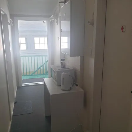 Riverside Rooms, Apartments,