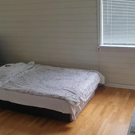 Hostel Riverside Rooms, Apartments, Gol