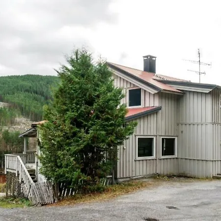 Riverside Rooms, Apartments, Hostel